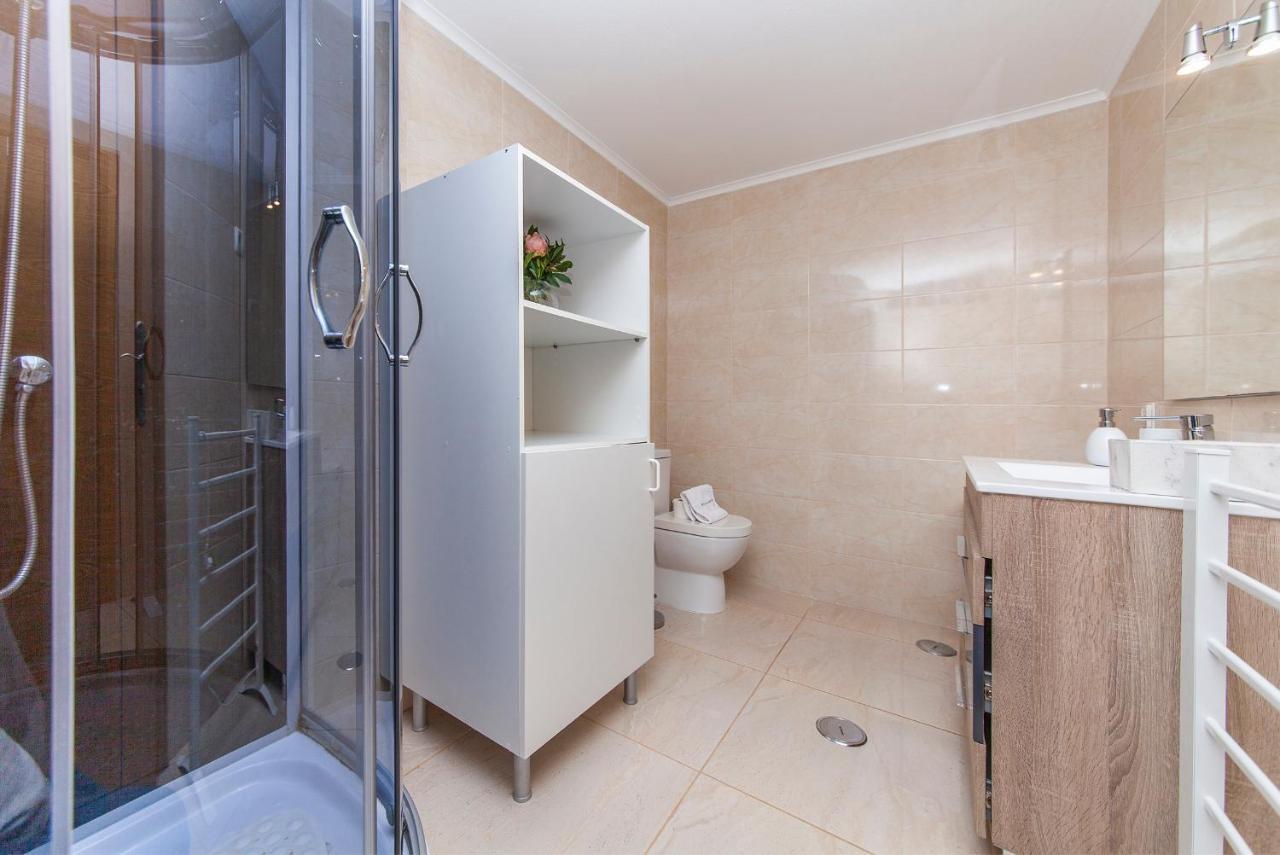 A19 -Tangerine Apartment In Lagos Bagian luar foto